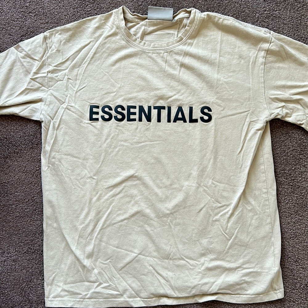 Essentials t-shirt